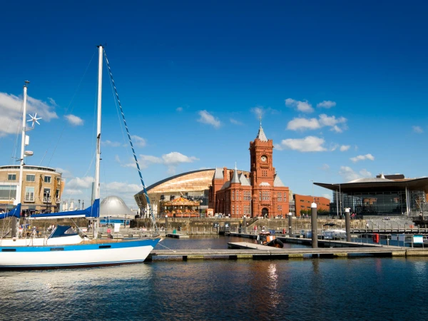 Date Night Ideas in Cardiff Bay