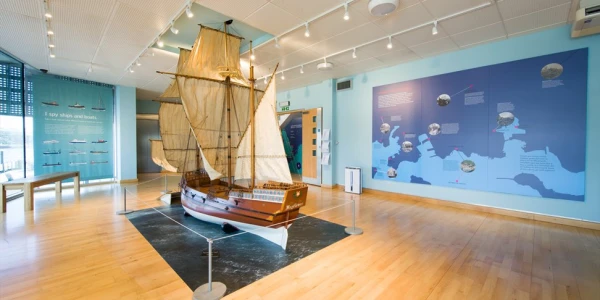 plymouth_mayflower_museum.jpg