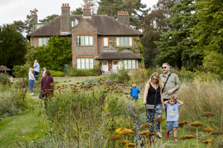 ©National Trust Images/Arnhel de Serra